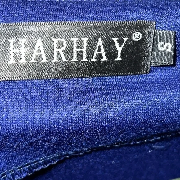 Women’s Fit and Flare Dress with Pockets - Picture 11 of 11